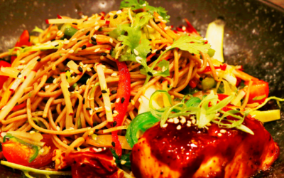 Soba-Nudelsalat mit Sesam und Edamame