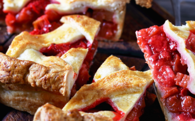 Frühlingshafte Erdbeer-Rhabarber-Tarte