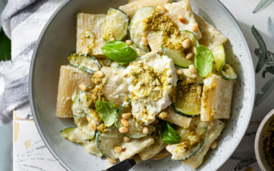 Cremige Ricotta-Pasta mit Zitronen-Basilikum-Sauce