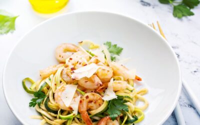 Zitronen-Knoblauch-Garnelen mit Zoodles