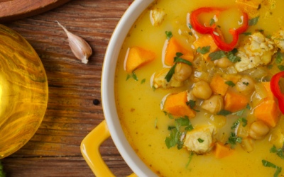 Sättigende Linsen-Suppe mit Süßkartoffeln und Kokosmilch