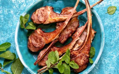 Lammkoteletts mit Minz-Joghurt-Sauce