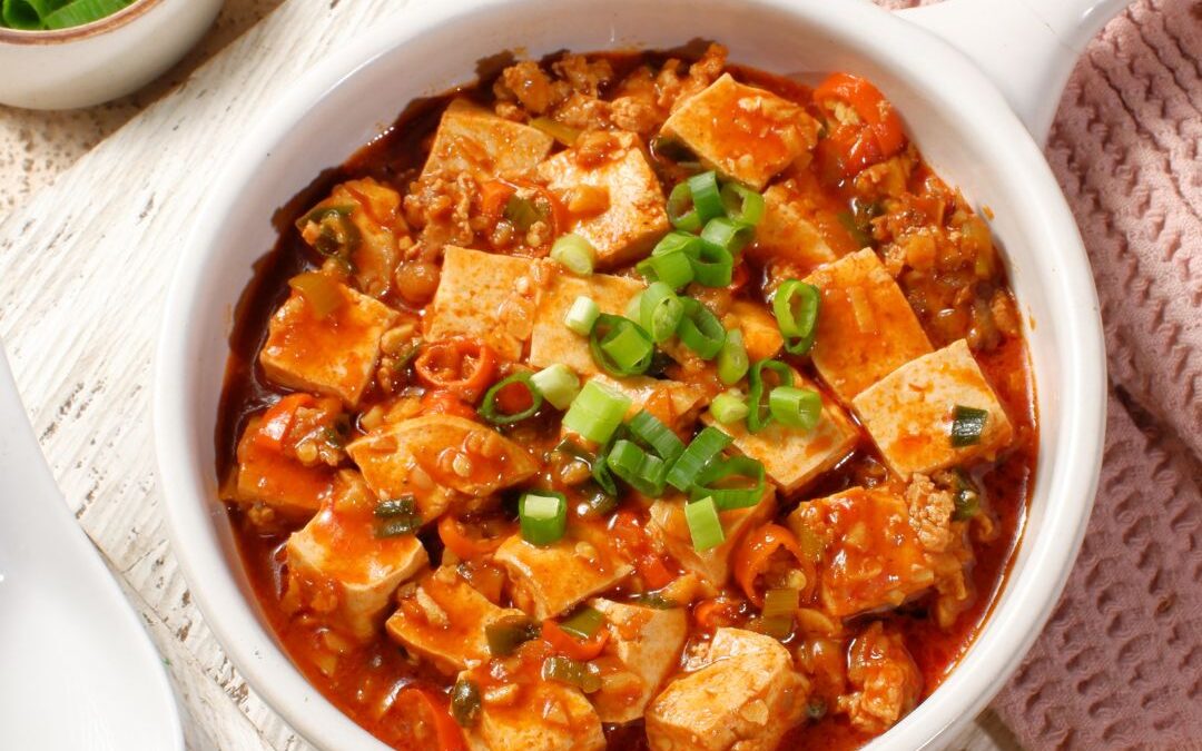 Proteinreicher Mexikanischer Tofu-Chili