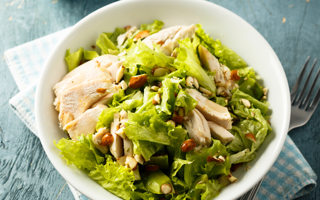 Hähnchen-Mandel-Salat