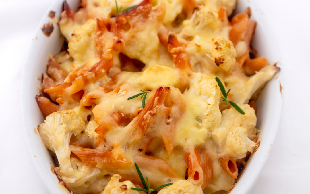 Kalorienarmer Blumenkohl-Mac and Cheese