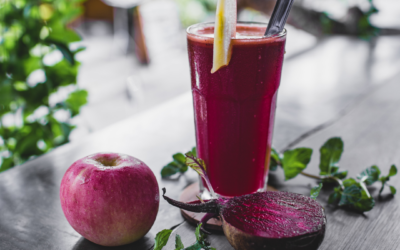 Energiegeladener Rote-Bete-Smoothie mit Apfel und Ingwer