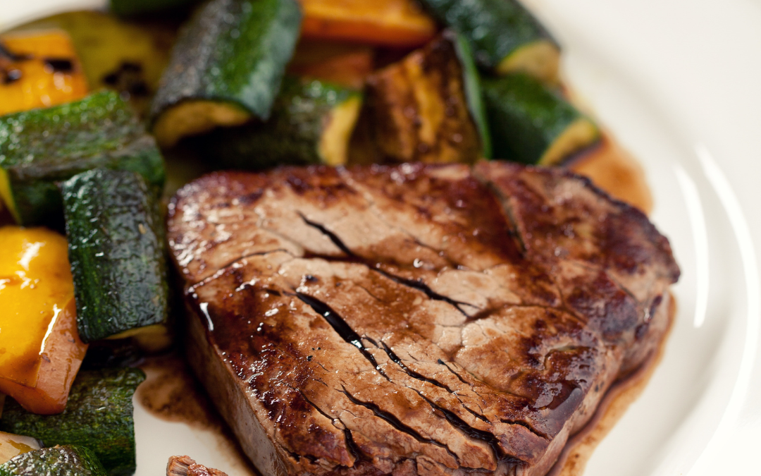 Figurbewusstes Rinderfilet mit Ofengemüse
