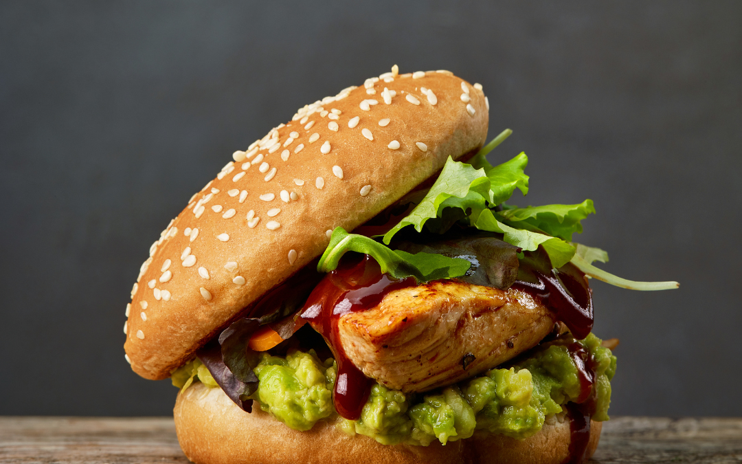 Powerboost Hähnchen-Avocado-Burger